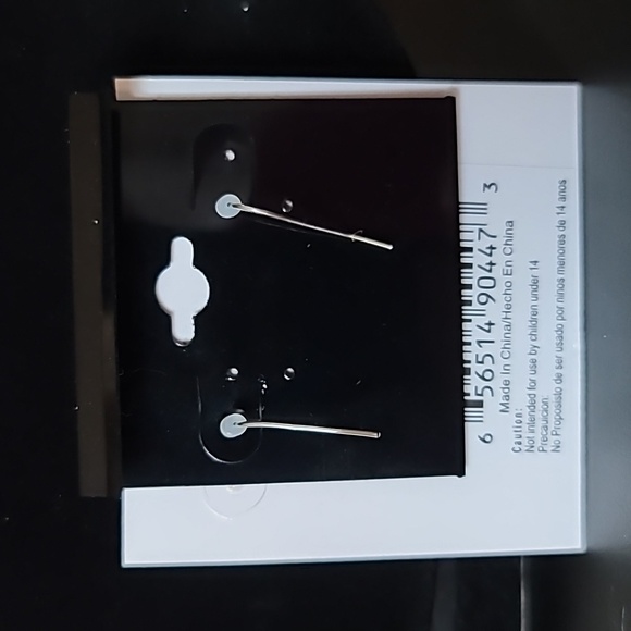 New! HALLOWEEN Candy Corn Linear Hook Earrings. - Picture 5 of 5